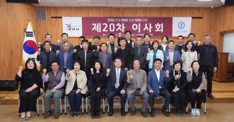 메인 비주얼 10